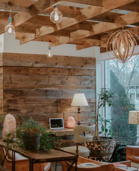 Outsourcing vs. In-House: The Ultimate Guide to Website Management